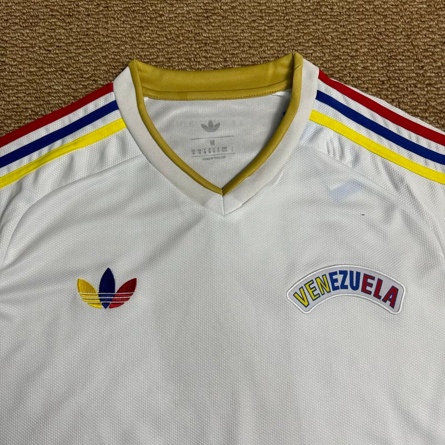 Camiseta de visitante de Venezuela 2026 edición para aficionados