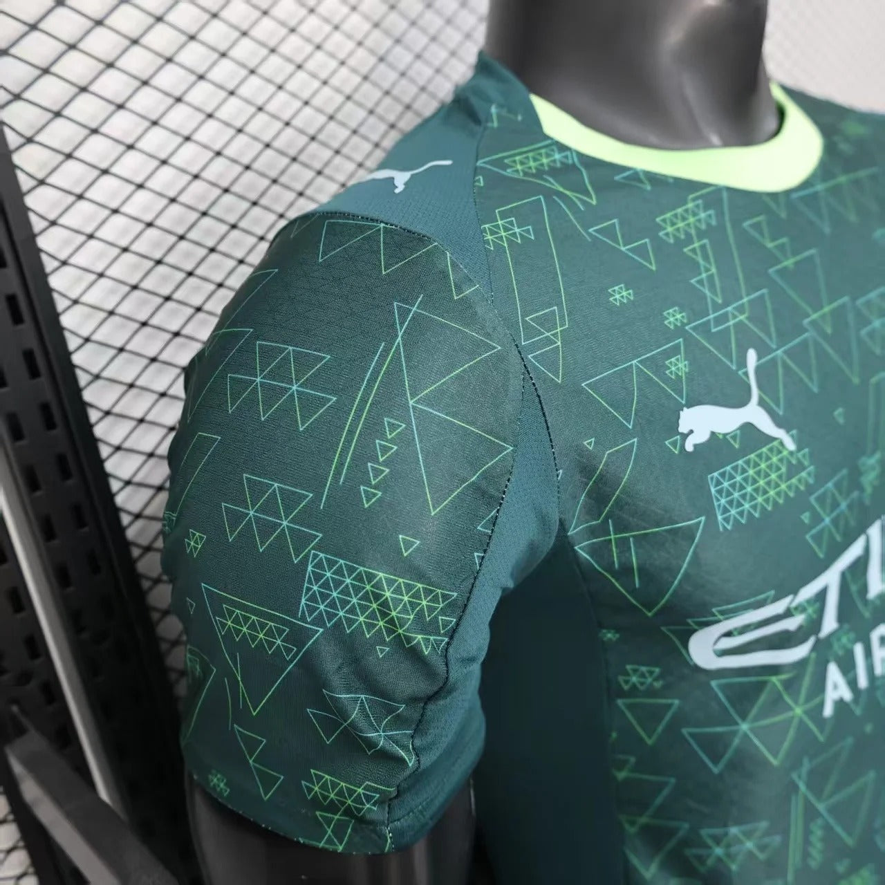 Camiseta de la cuarta equipación del Manchester City 25/26, versión jugador