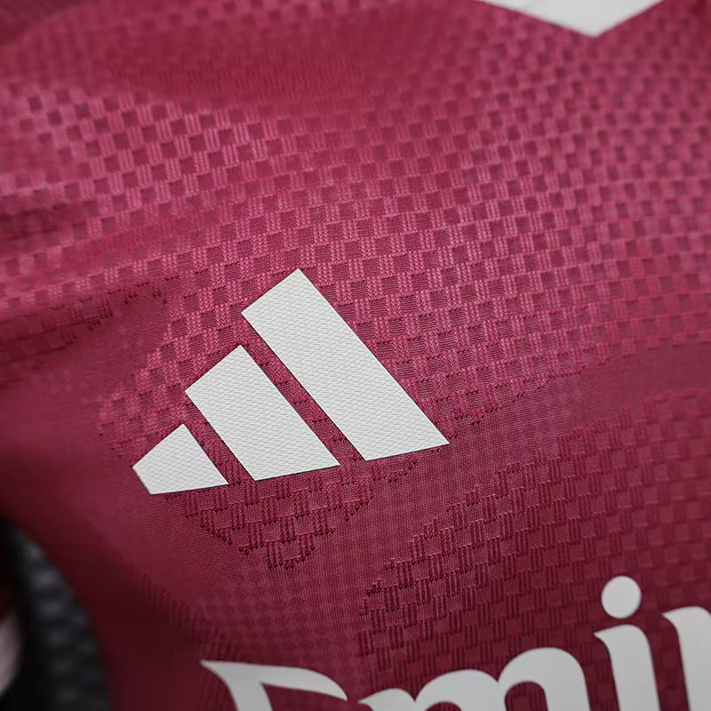 Camiseta de la tercera equipación del Real Madrid 2027 edición jugador