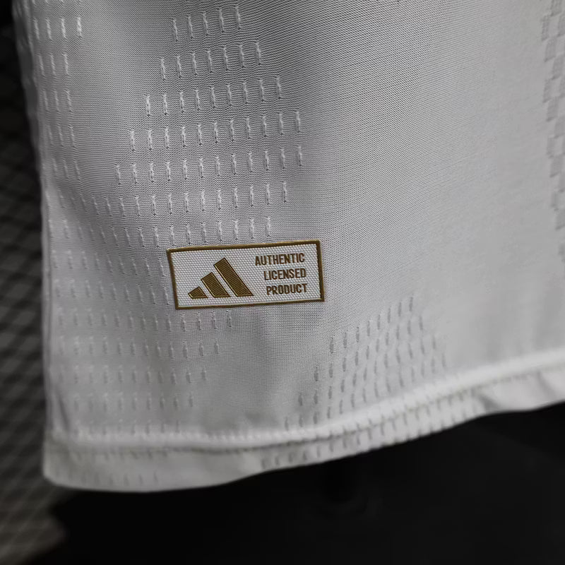 Camiseta de local del Real Madrid 2027 edición jugador manga larga