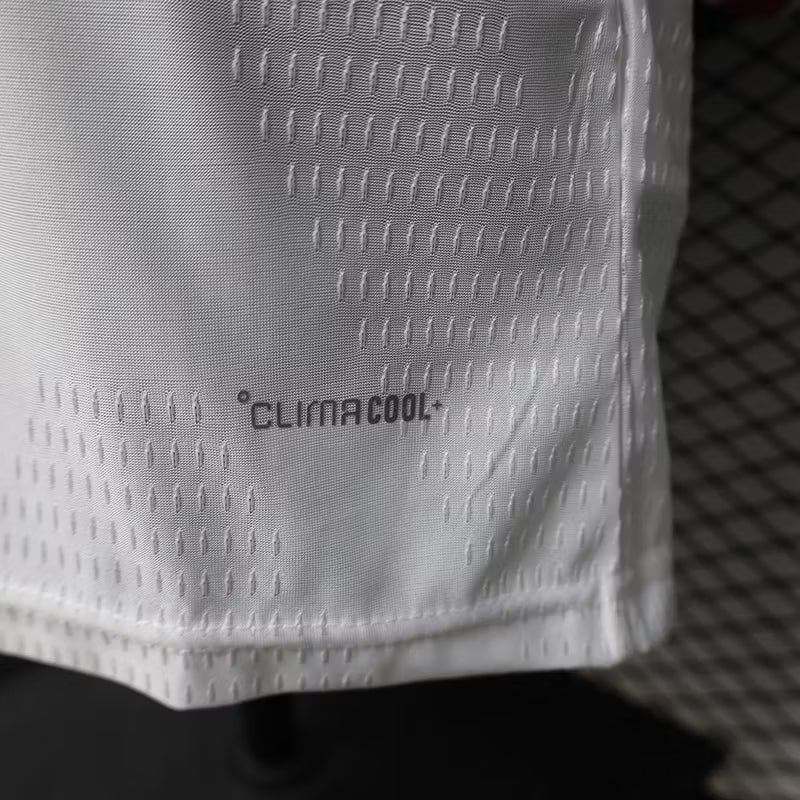 Camiseta de local del Real Madrid 2027 edición jugador manga larga