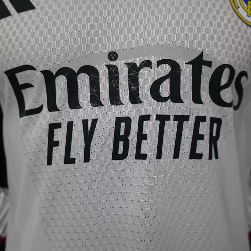 Camiseta de local del Real Madrid 2027 edición jugador manga larga