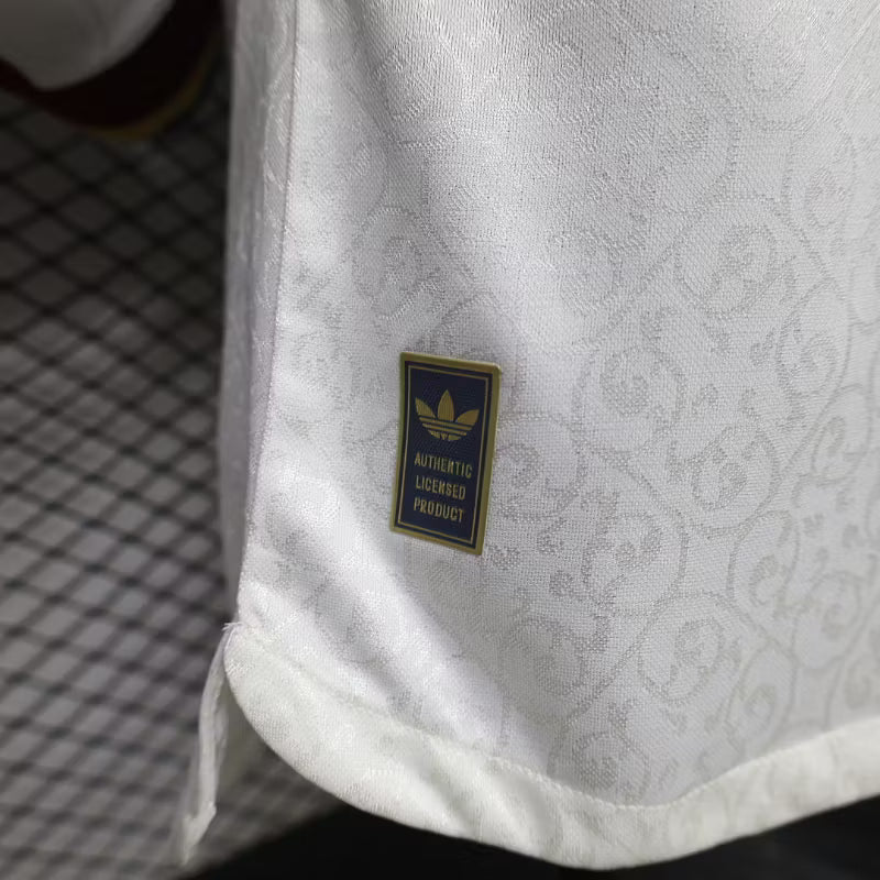 Camiseta de visitante de España 2026 edición jugador manga larga Campeones del Mundo