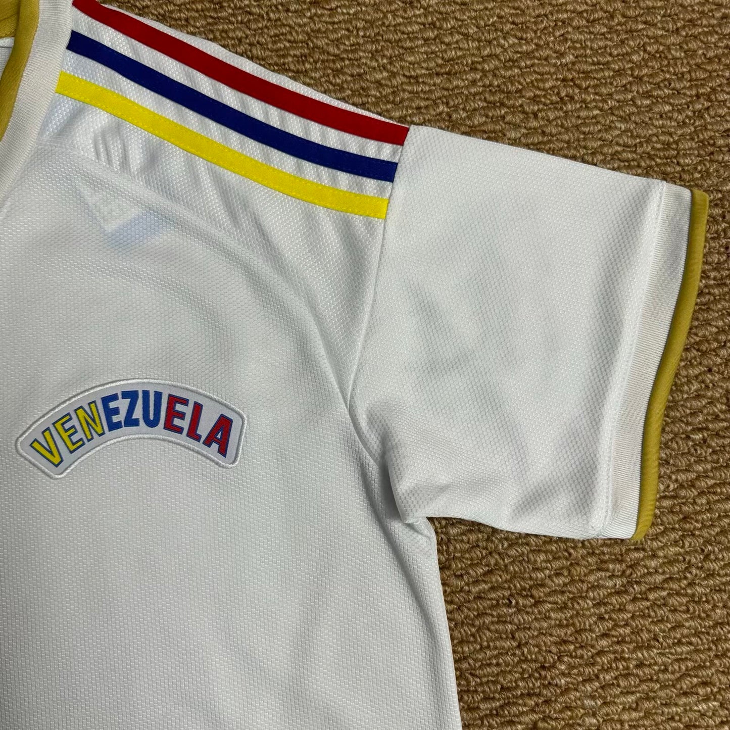 Camiseta de visitante de Venezuela 2026 edición para aficionados