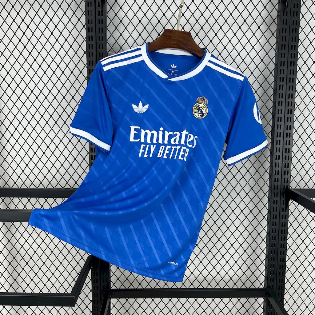 Camiseta de visitante del Real Madrid 25/26 edición para aficionados