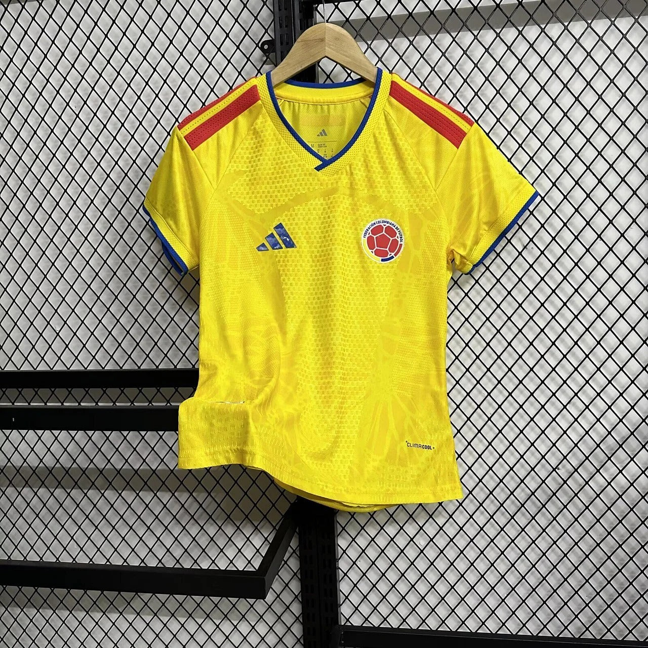 Camiseta local de Colombia 2026, edición fan para mujer