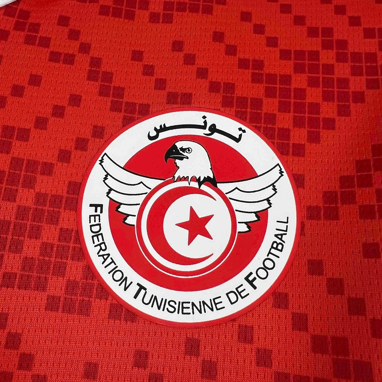 Camiseta local de la selección nacional de Túnez 2025, edición fan