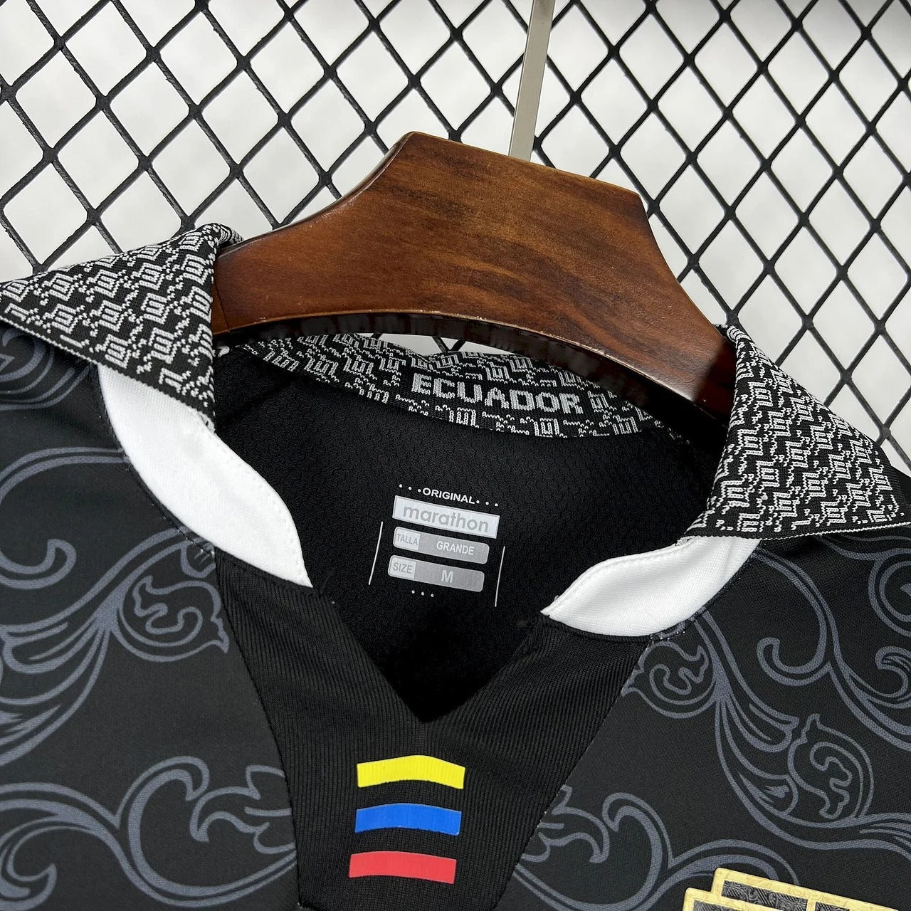 Camiseta negra de portero de Ecuador 2025, edición fan