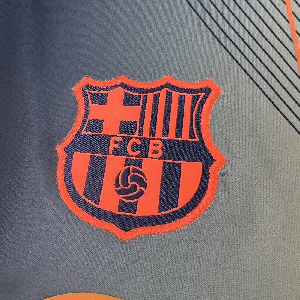 Camiseta prepartido del Barcelona 25/26, edición fan