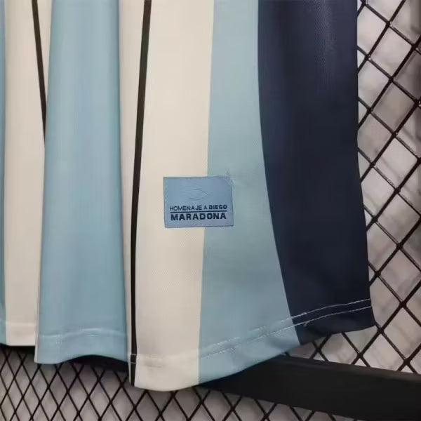 Camiseta retro de Argentina 2001 homenaje a Maradona edición fan