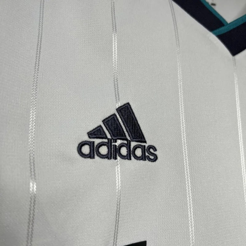 Camiseta retro de local del Real Madrid 2012/2013, edición fan