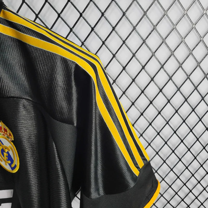 Camiseta retro de visitante del Real Madrid 1999/2001 edición fan