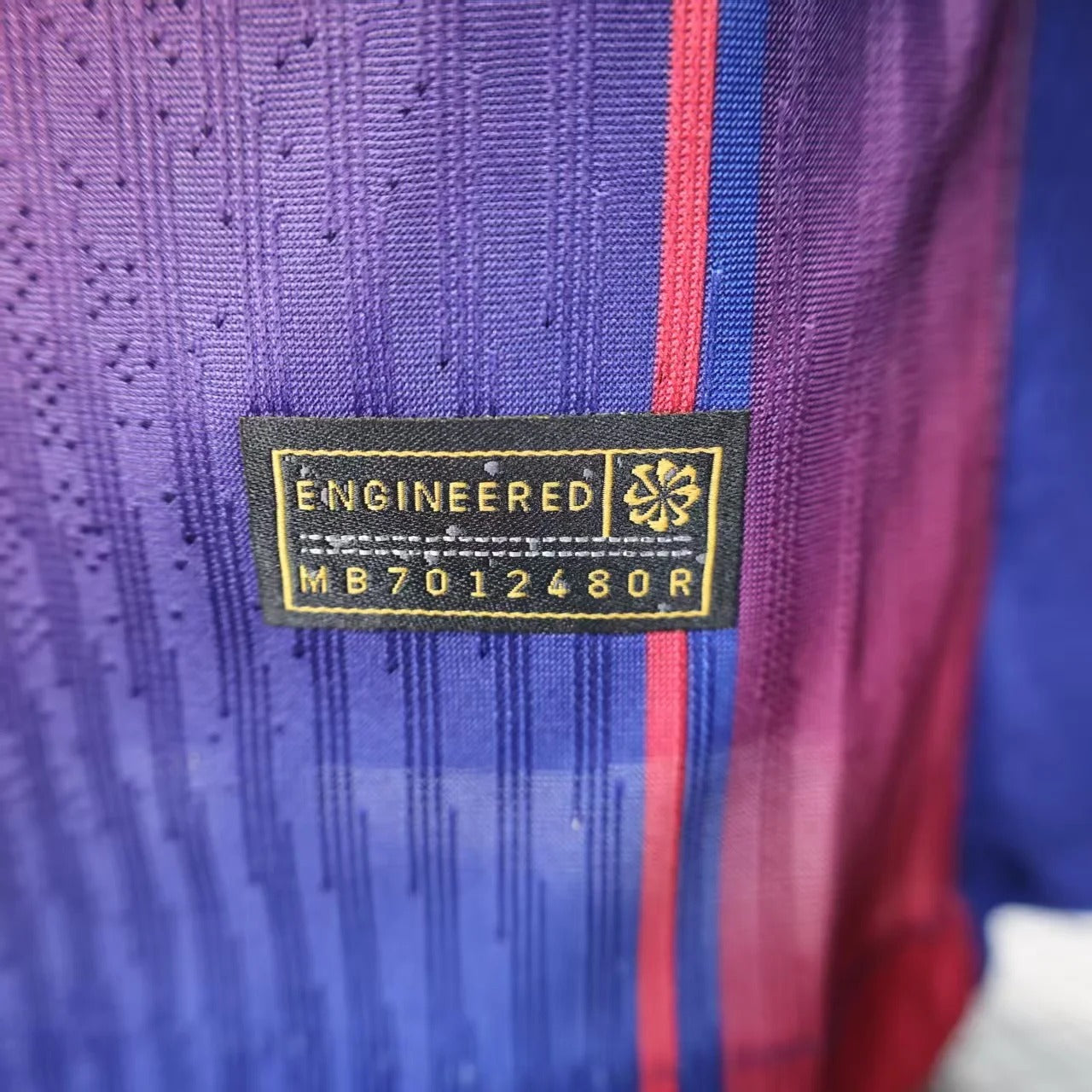 Camiseta local del FC Barcelona 25/26, versión jugador.