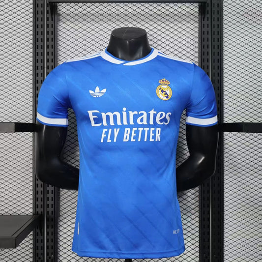 Camiseta local del Real Madrid 2026, versión jugador