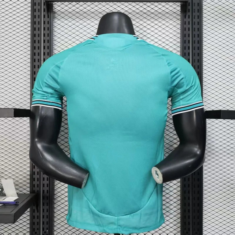 Camiseta visitante del Liverpool 25/26, versión jugador